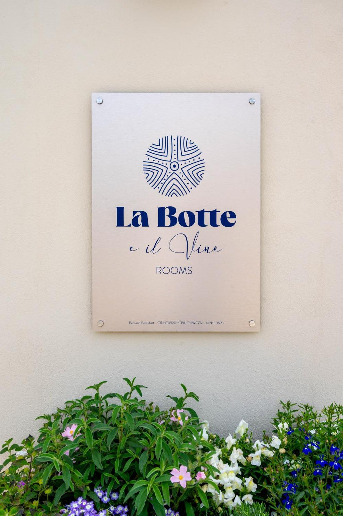 La Botte E Il Vino Rooms Капотерра Екстер'єр фото